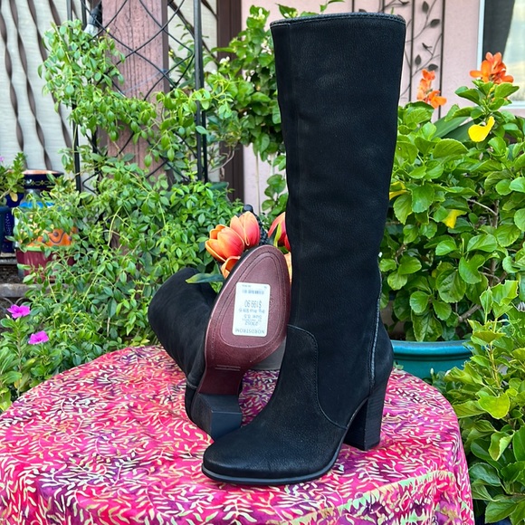 New Vince Camuto Mono Black Tall Suede Leather Boots Made in Brazil - Picture 3 of 17